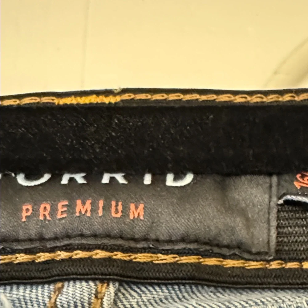 Torrid sky High-Rise Stretch Jeans in Medium Blue